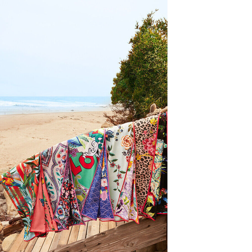 Johnny Was BLACK DREAMER Reversible 65 x 70 Beach Towel Flower Blanket Bag NEW - Picture 2 of 9